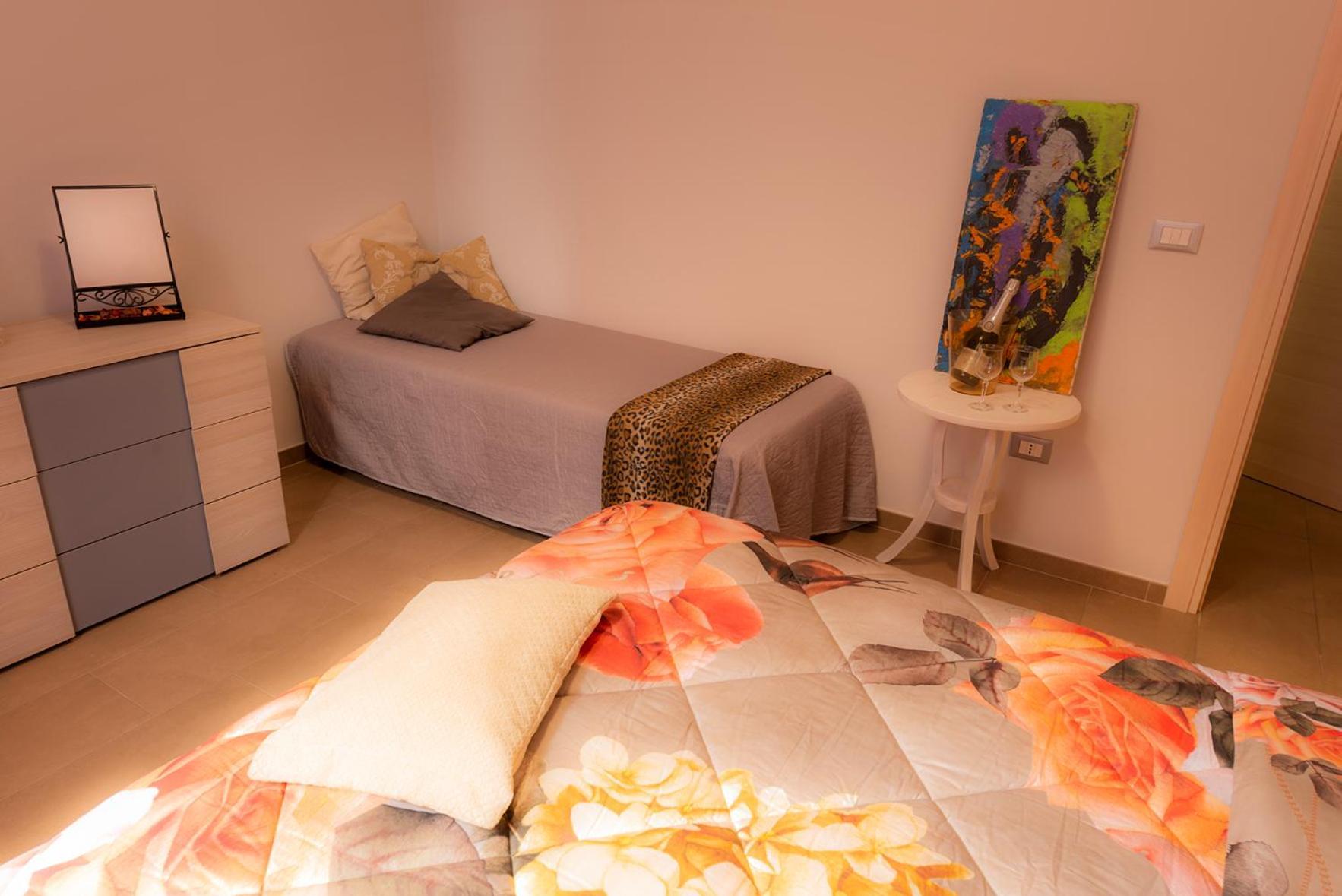 Appartamento Marisol Grazioso E Vicino Al Mare ปอร์โต ซันเตลปีดิโอ ภายนอก รูปภาพ
